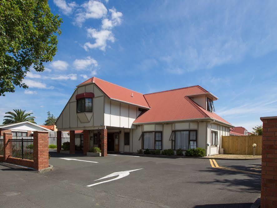 Aspen Manor Motel Hamilton Exterior photo